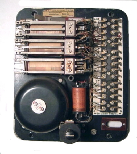 DP573S1_BK_02 DP573S1_BK_02